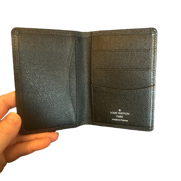 Louis Vuitton Wallet - Picture 1 of 8